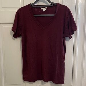 Forever 21 Burgundy / Maroon V-Neck Short Sleeve Tee